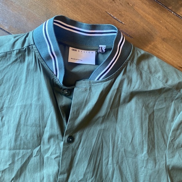 ASOS short sleeve green casual collegiate collar made in turkey size M olive grn - Picture 1 of 4
